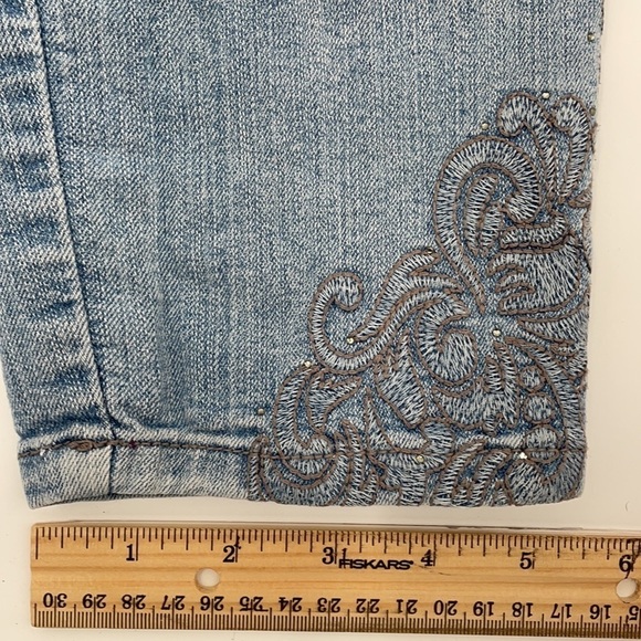 NYDJ Not Your Daughters mom Jeans embroidered - Picture 2 of 11